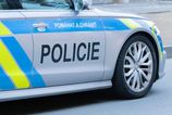 Prajska policia prenasleduje motorkara pri letisku