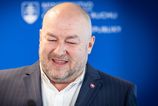 Plati Rudolf Huliak cez Tipos za svoje politicke prezitie nazor Grety Gregorovej
