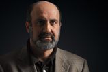 Autor Ciernej labute Nassim Nicholas Taleb mieri na Slovensko