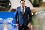 Ficovi ludia zneuzivaju eurofondy podla ceskeho poslanca nam ich uz na jesen mozu zastavit tyzden v svetovych mediach