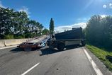 Zrazka kamionov na dialnici D1 zablokovala cestu smerom na Trnavu